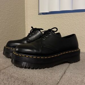 Dr. Martens Platform Mary Jane’s w/ Laces